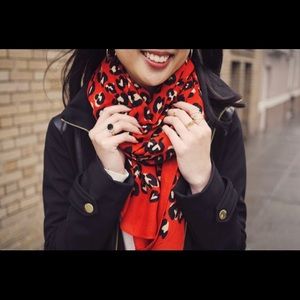 Stella & Dot Luxembourg Scarf w/ storage bag
